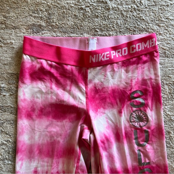 Nike SoulCycle Legging - Picture 3 of 4